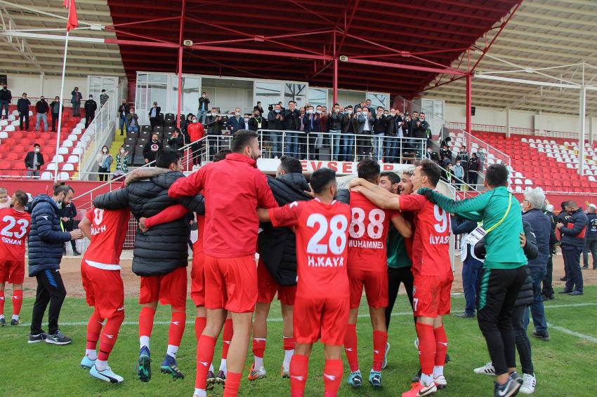 Nevşehir Belediyespor, Arnavutköy Belediye'yi tek golle geçti