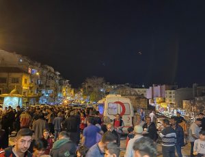 Nevşehir Kızılay’dan Kadir Gecesinde Kurşunlu Camii önünde Tatlı İkramı!