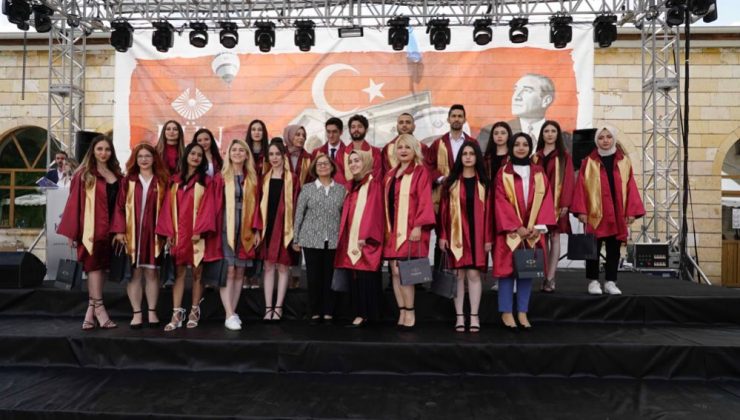 Kapadokya Üniversitesi ilk lisans mezunlarını hayata uğurladı