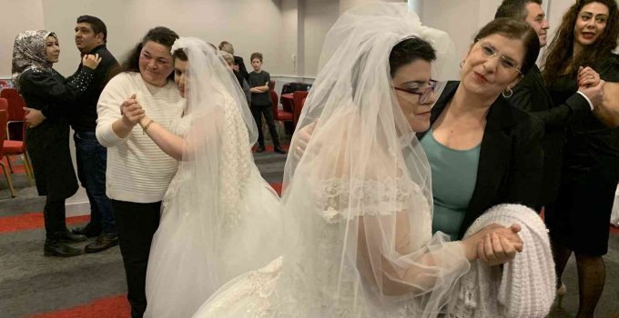 (ÖZEL) Damla ve Selda kardeşlerinin ’beyaz gelinlik’ hayalleri gerçek oldu