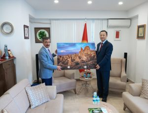 Başkan Süslü’den, Kırgızistan Büyükelçisine ziyaret