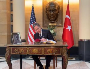 Blinken, Türkiye nin Washington Büyükelçiliğinde taziye defterini imzaladı