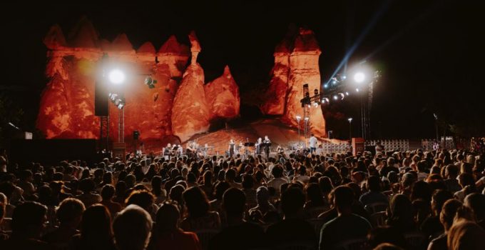 Kapadokya Balon ve Kültür Yolu Festivali’nde 3 Ayrı Konserde Onbinlerce Kişi Doyasıya Eğlendi