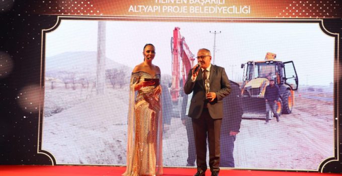 Aksoy ödüle layık görüldü