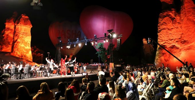 Kapadokya Balon ve Kültür Yolu Festivali Gala Konseri