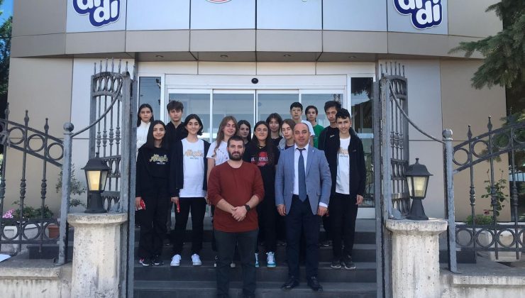 Altınyıldız Fen Ve Anadolu Lisesi İnceler Bakliyat Kuruyemiş Fabrikasını Ziyaret Etti