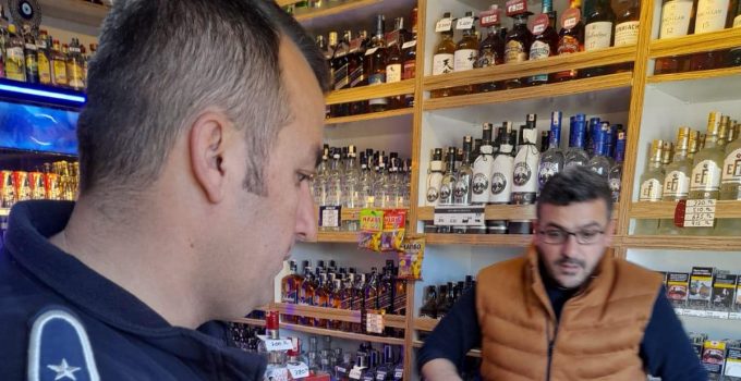 Fiyat karşılaştırmaları, gramaj ve etiket denetiminde bulunuldu