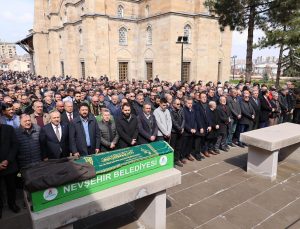 Belediye Başkanı Savran, Necmi Cantekin’in Cenaze Törenine Katıldı
