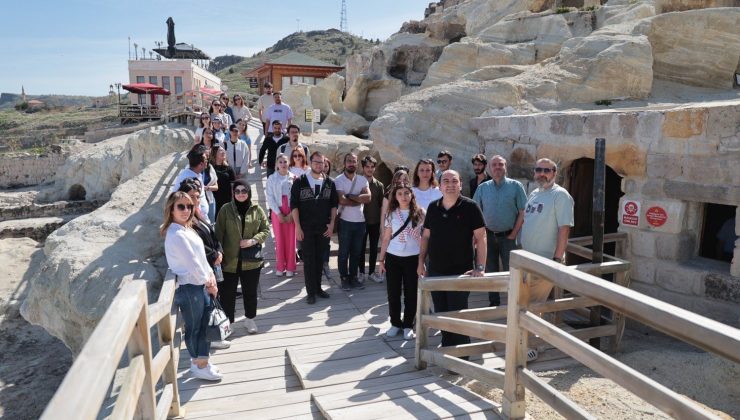 Geleceğin Turizm Rehberleri Kayaşehir’i ve Meryem Ana Kilisesi’ni Gezdi