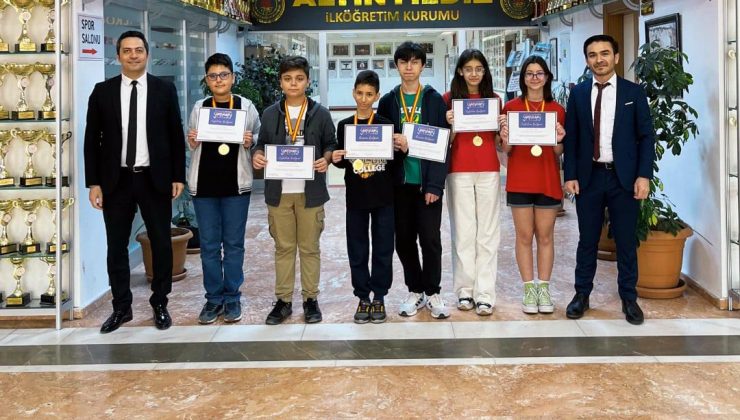 Altınyıldız İlköğretim Kurumu Zeka Oyunlarında Türkiye Finallerde
