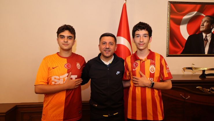 Başkan Arı, Fenerbahçe Beko – Panathinaikos Basketbol Maçını Gençlerle Birlikte İzledi