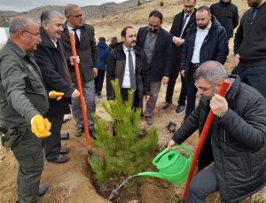 Yemyeşil bir Karapınar için 1000 Ağaç Toprakla Buluşturuldu