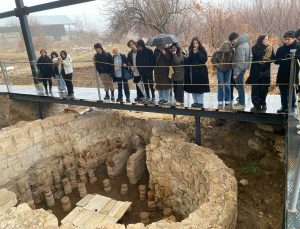 Öğrenciler Keşlik Manastırı ve Sobesos Antik Kenti’nde