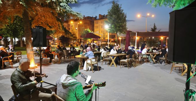 NevMekan’da Canlı Müzik Keyfi Yaşandı