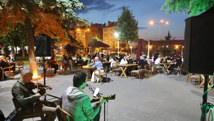 NevMekan’da Canlı Müzik Keyfi Yaşandı