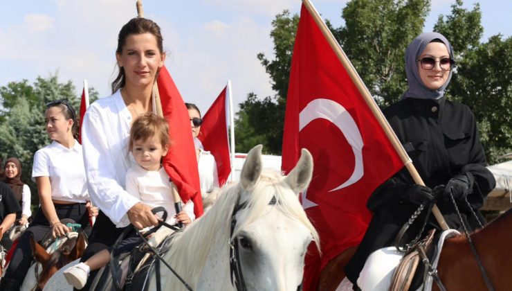 Göreme’de 30 Ağustos Coşkusu: Sokaklar Bayraklarla Donatıldı