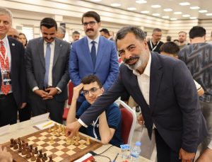 Ürgüp’te Uluslararası Satranç Rüzgârı
