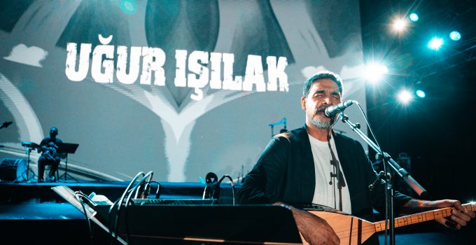 Nevşehirliler Uğur Işılak İle Eğlendi