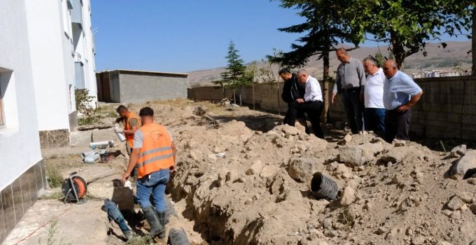 Başkan Çiftci, İlçedeki Çalışmaları Yerinde İnceledi