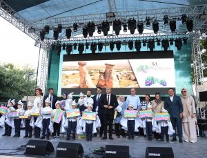 Başkan Arı, 53. Uluslararası Ürgüp Bağ Bozumu Festivali’ne Katıldı
