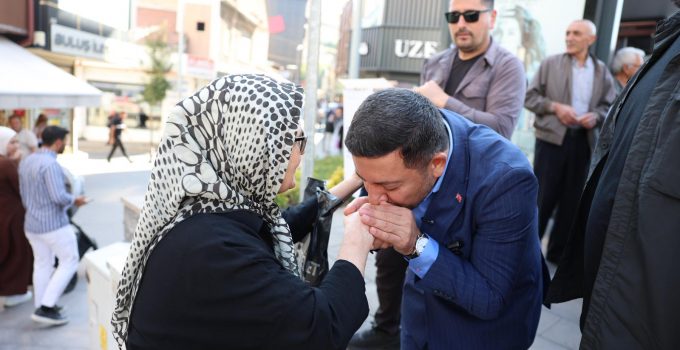 Festival Kapsamında Kabak Çekirdeği Hediyesi