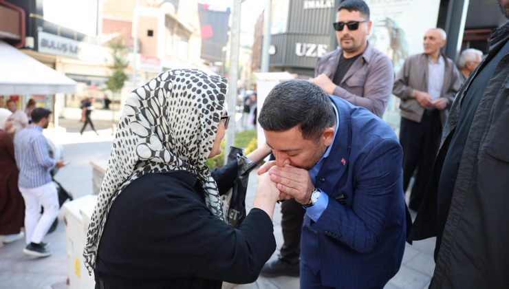 Festival Kapsamında Kabak Çekirdeği Hediyesi