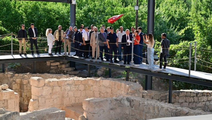 Vali Fidan, Tarihi alanlarda İncelemelerde Bulundu