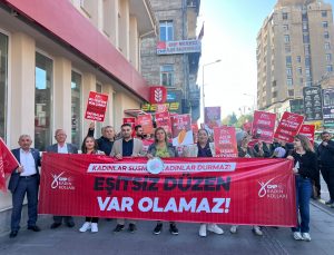 CHP’li Kadınlardan Yoksulluğa Karşı Tencere Sesli Yürüyüş