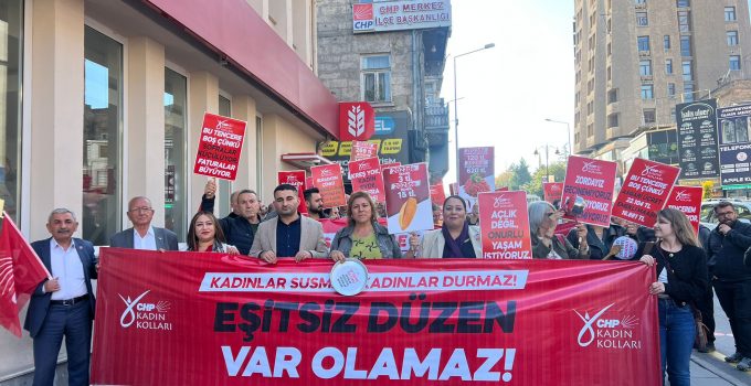 CHP’li Kadınlardan Yoksulluğa Karşı Tencere Sesli Yürüyüş