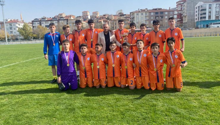 Kardelen Koleji Namağlup Şampiyon