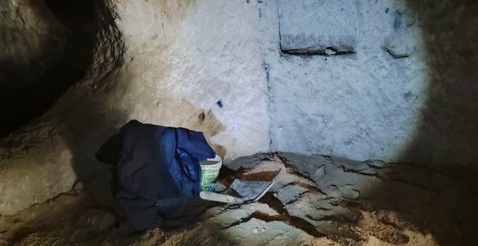 Kaçak Kazı Yapan 2 Şüpheli Suçüstü Yakalandı