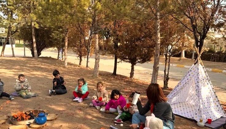 Altınyıldız Koleji Bahçelerinde Hayvanlara Yaşam Alanı Sunuluyor, Seralarında Tarım Yapılıyor