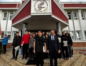 Özel Kardelen Fen ve Anadolu Lisesinde Şampiyonlar Ödüllendirildi