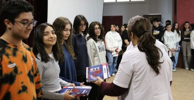 Altınyıldız Koleji Fen Ve Anadolu Lisesinde “Başarıya Ödül Töreni”