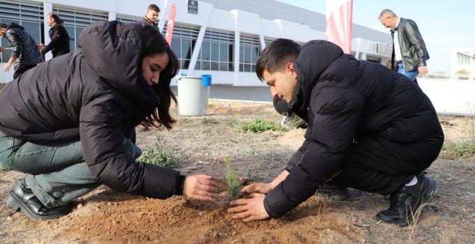 NEVÜ’lü Genç Turizmciler Sürdürülebilir Gelecek İçin Fidanları Toprakla Buluşturdu