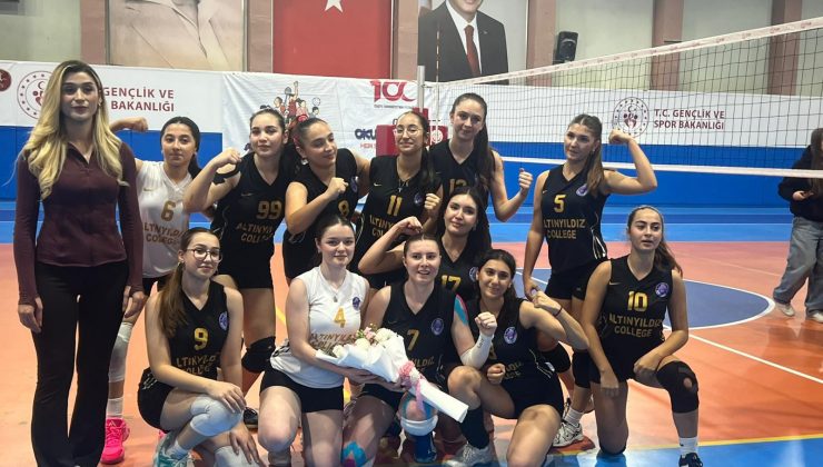 Altınyıldız Koleji Fen Ve Anadolu Lisesi Kız Voleybol Takımı Nevşehir Şampiyonu