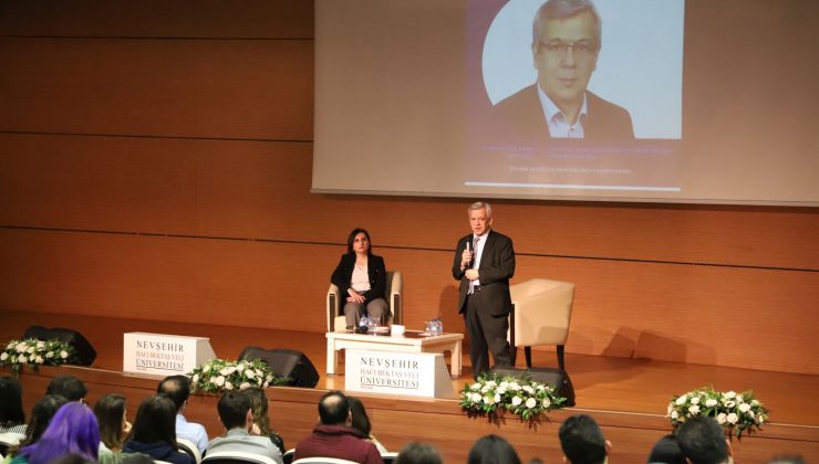 “Türk Tarihinin Çince Kaynakları” Üzerine Konuşuldu