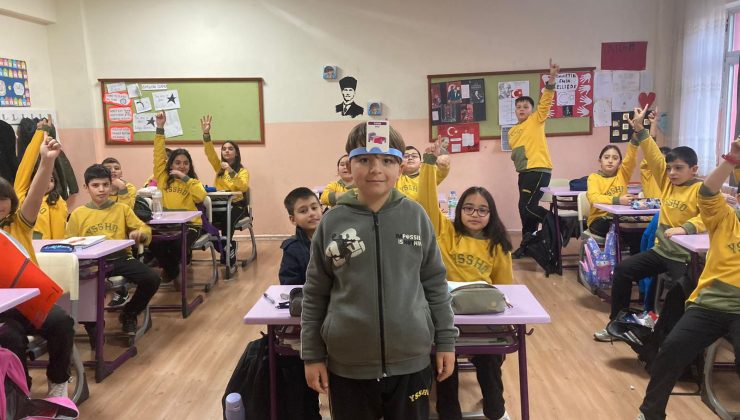 Çağdaş Yaklaşımlarla Zenginleşen Çoklu Yabancı Dil Eğitim Modeli Ortaokullarda Uygulanıyor