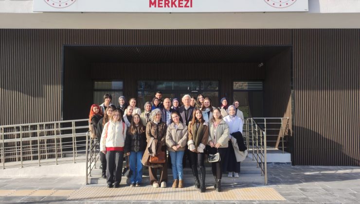 NEVÜ Sosyoloji Bölümü Öğrencilerinden Huzurevi Ziyareti