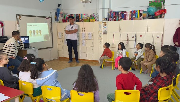 NEVÜ, MEB Öğrencilerine Ağız ve Diş Sağlığı Eğitimi Verdi