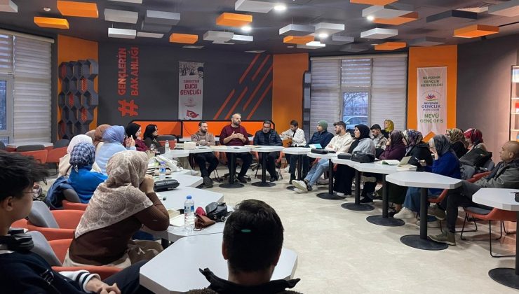 NEVÜ’de “Çağdaş İngiliz Yahudi Küresel Medeniyeti” Eseri Müzakere Edildi