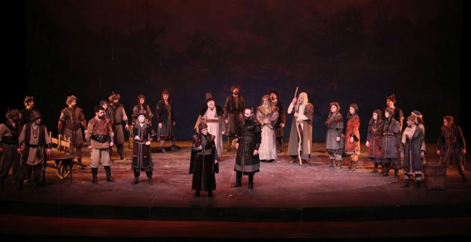 ‘Devlet Ana’ Adlı Tiyatro Oyunu NEVÜ’de Tiyatroseverlerle Buluşturuldu