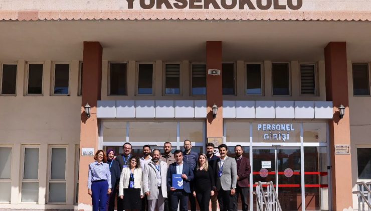 NEVÜ MYO Bilgisayar Programcılığı Tam Akreditasyon Aldı