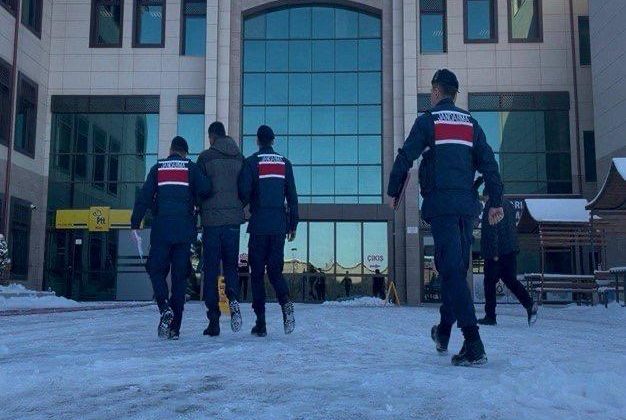 Nevşehir’de 30 Ayrı Dolandırıcılık Suçundan Aranan Şahıs Yakalandı