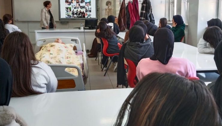 NEVÜ Öğretim Görevlisinden Lise Öğrencilerine “Yaşlı Bakım Alanında Kariyer Olanakları” Eğitimi