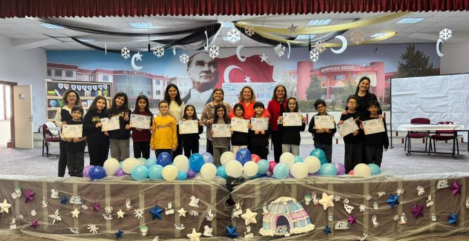 Altınyıldızda 1., 2. Ve 3. Sınıf İngilizce Portfolyo Etkinliği Tamamlandı