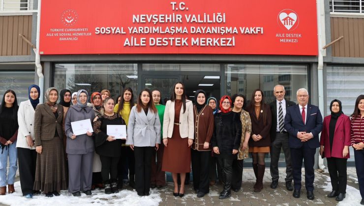 Aile Destek Merkezleri Kursiyerleri Tarafından Hazırlanan El Emeği Ürünler Sergisi Gerçekleştirildi