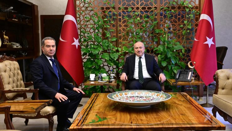 Vali Fidan, “Yaşayan İnsan Hazineleri” Ödüllü Mustafa Güray Tüysüz’ü Kabul Etti