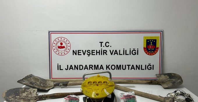 Nevşehir’de İzinsiz Kazı Operasyonu: 5 Şüpheli Suçüstü Yakalandı