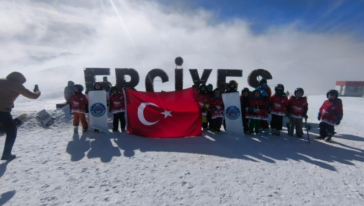 Altınyıldız’lı Öğrenciler Kayak Eğitim Programını Tamamladı